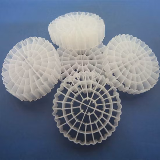 Médias Mbbr en plastique coloré pour usine de traitement des eaux usées